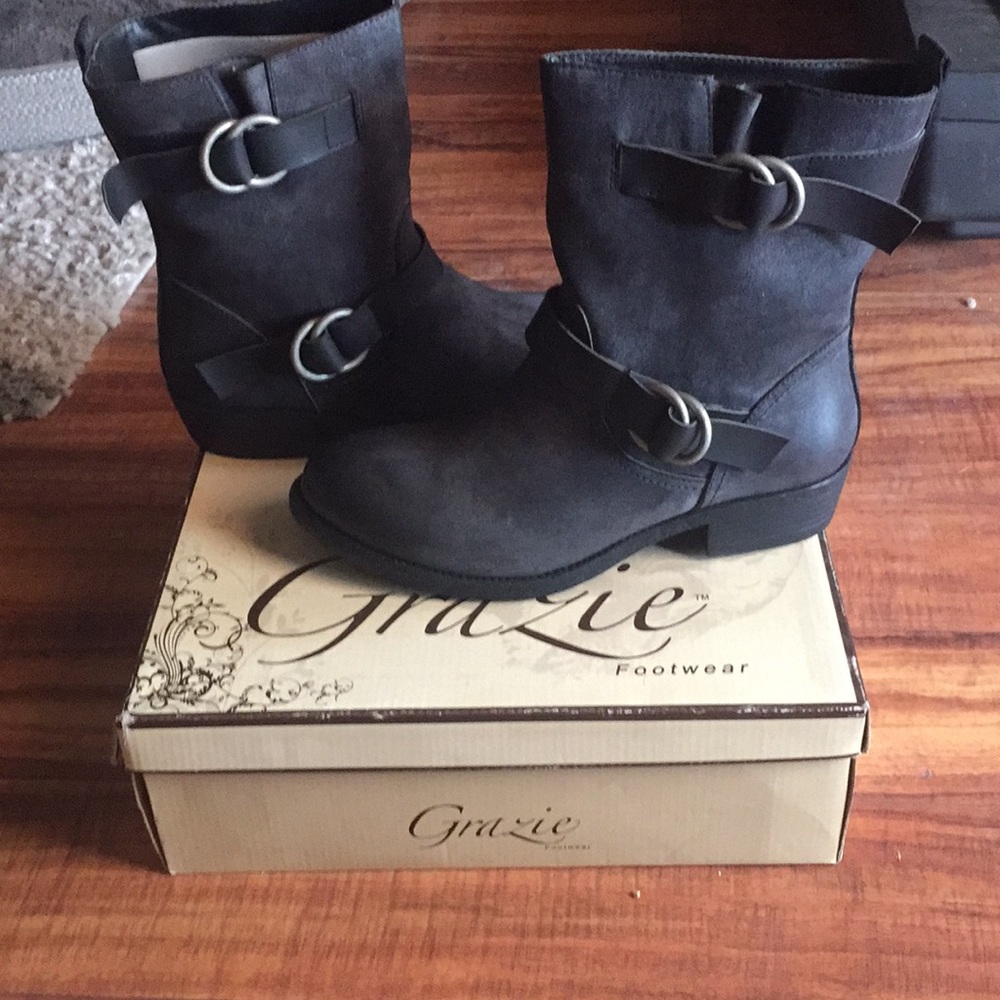 GRAZIE size 11 black leather New